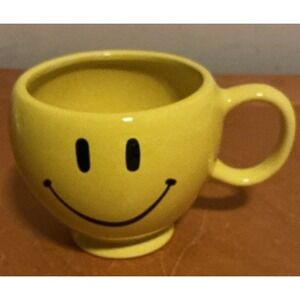 Teleflora Smiley Face Mug Large Yellow Ceramic Coffee Cup Or Tea Mug 20 Oz